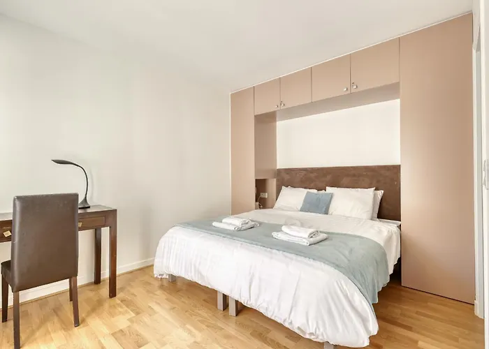 Superb Flat With Balcony - Near Notre-dame - 05 파리